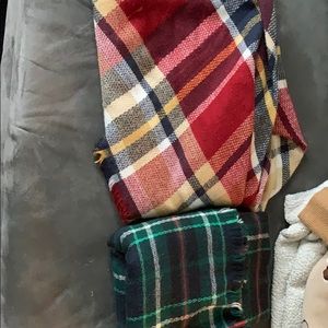 Blanket scarfs